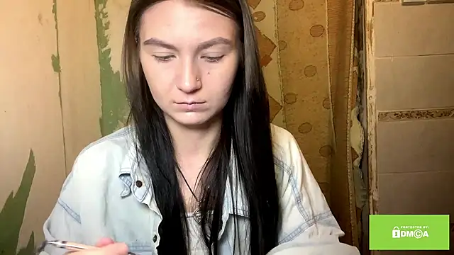 ArianeBhayani online show from November 15, 2025, 9:19 pm