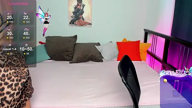 Snapshot of NikkiKiss__ chatting on December 18, 2025, 5:01 am NikkiKiss online show from December 18, 2025, 5:01 am