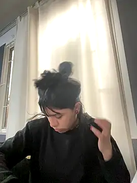 Snapshot of angie_rousse_ chatting on November 14, 2025, 12:31 pm angie rousse online show from November 14, 2025, 12:31 pm