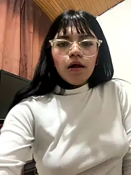 Snapshot of angie_rousse_ chatting on November 22, 2025, 12:54 am angie rousse online show from November 22, 2025, 12:54 am