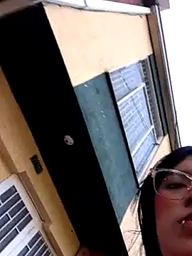 Snapshot of angie_rousse_ chatting on November 10, 2025, 1:05 pm angie rousse online show from November 10, 2025, 1:05 pm