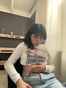 Snapshot of angie_rousse_ chatting on October 22, 2025, 12:59 pm angie rousse online show from October 22, 2025, 12:59 pm