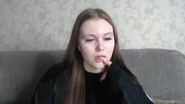 Musegirl online show from April 7, 2026, 1:40 am