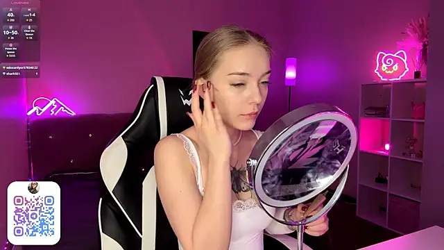 EvaPeace online show from March 1, 2026, 8:31 pm