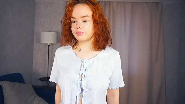 MelodyHasbrouck online show from October 31, 2025, 6:10 am