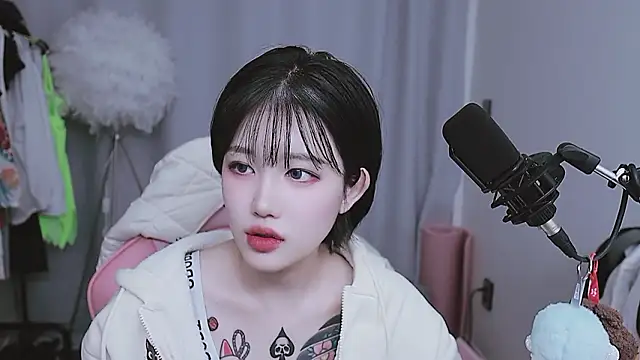 Snapshot of MISA_02 chatting on May 11, 2026, 2:45 pm MISA 02 online show from May 11, 2026, 2:45 pm