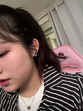 Snapshot of MISA_02 chatting on February 25, 2026, 4:23 am MISA 02 online show from February 25, 2026, 4:23 am