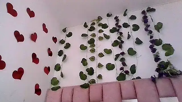 Snapshot of abby_moss_2 chatting on May 26, 2026, 12:36 pm abby moss 2 online show from May 26, 2026, 12:36 pm