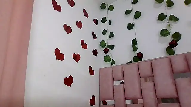 Snapshot of abby_moss_2 chatting on March 12, 2026, 12:31 pm abby moss 2 online show from March 12, 2026, 12:31 pm