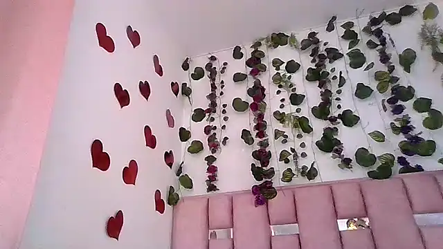 Snapshot of abby_moss_2 chatting on April 10, 2026, 12:45 pm abby moss 2 online show from April 10, 2026, 12:45 pm