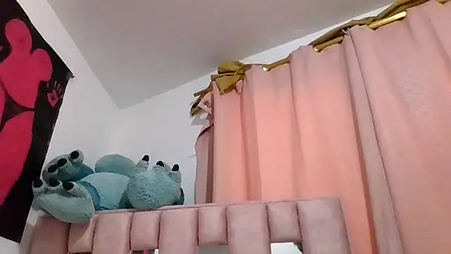 abby moss 2 online show from November 12, 2025, 2:10 pm