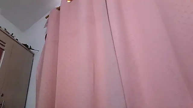 Snapshot of abby_moss_2 chatting on March 14, 2026, 4:57 pm abby moss 2 online show from March 14, 2026, 4:57 pm