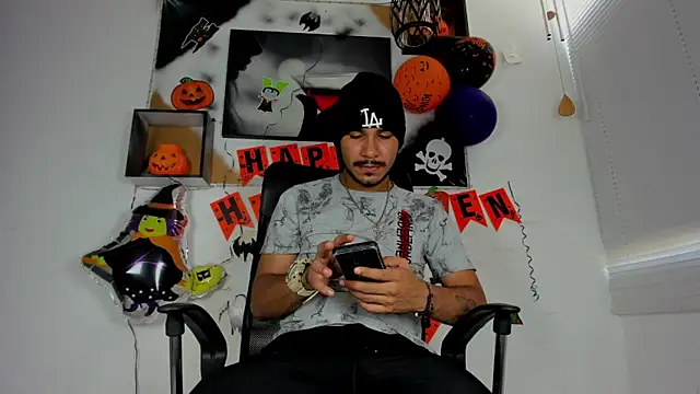 Snapshot of jhapsson_wong chatting on October 26, 2025, 2:06 pm jhapsson wong online show from October 26, 2025, 2:06 pm