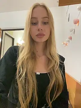 RemyStyles online show from October 23, 2025, 4:16 pm