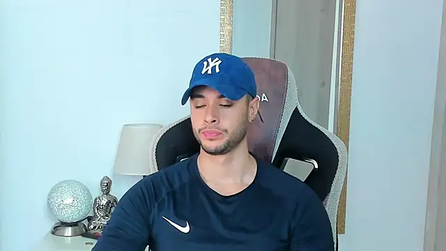 Snapshot of Ken_mailik1 chatting on January 10, 2026, 3:46 am Ken mailik1 online show from January 10, 2026, 3:46 am