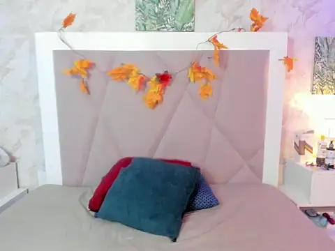 Sophie teller online show from November 2, 2025, 4:45 pm