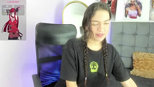 beauty lana18 online show from November 26, 2025, 10:04 am