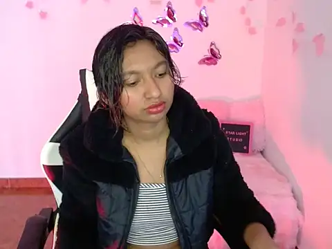Snapshot of amber__666 chatting on October 21, 2025, 12:48 pm amber 666 online show from October 21, 2025, 12:48 pm