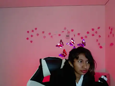 Snapshot of amber__666 chatting on October 19, 2025, 1:41 am amber 666 online show from October 19, 2025, 1:41 am