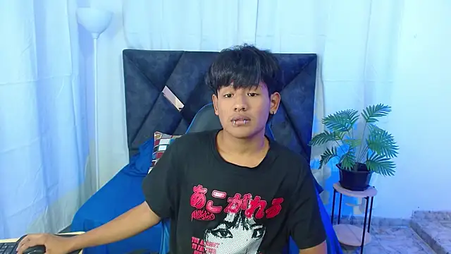 Snapshot of Felixcum18 chatting on October 17, 2025, 7:59 pm Felixcum18 online show from October 17, 2025, 7:59 pm