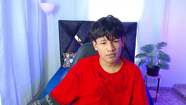 Snapshot of Felixcum18 chatting on October 16, 2025, 8:06 pm Felixcum18 online show from October 16, 2025, 8:06 pm