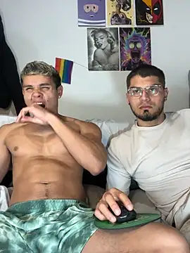 mirallesandbig online show from October 17, 2025, 10:55 pm