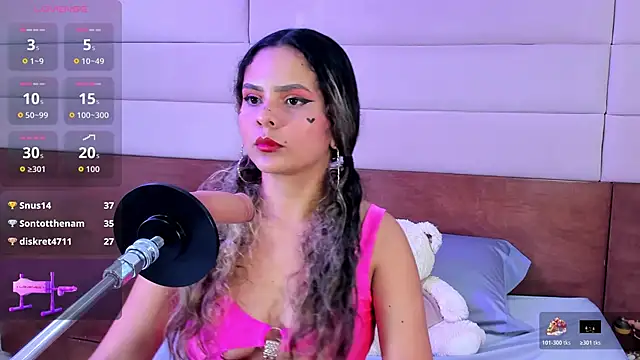 elizabeth liones  online show from November 6, 2025, 3:43 am