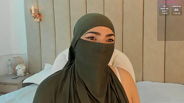 Snapshot of _naylaa_ chatting on December 16, 2025, 2:38 am naylaa online show from December 16, 2025, 2:38 am