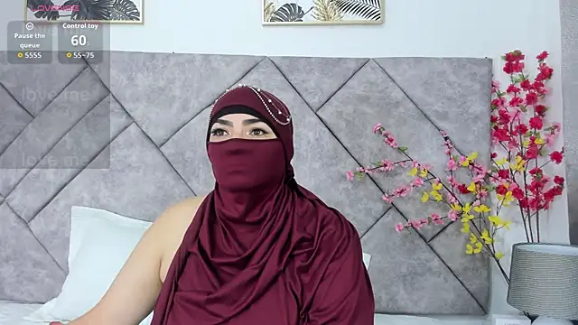  naylaa  online show from March 31, 2026, 3:19 am