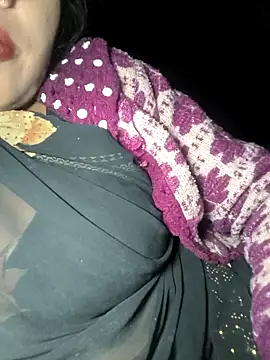 Snapshot of rasmi_powar chatting on November 9, 2025, 2:54 pm rasmi powar online show from November 9, 2025, 2:54 pm