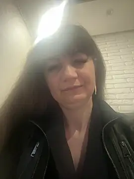 Snapshot of Butterfly8385 chatting on May 21, 2026, 2:53 am Butterfly8385 online show from May 21, 2026, 2:53 am