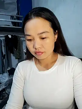 Snapshot of pusi_xinh chatting on October 21, 2025, 4:34 am pusi xinh online show from October 21, 2025, 4:34 am