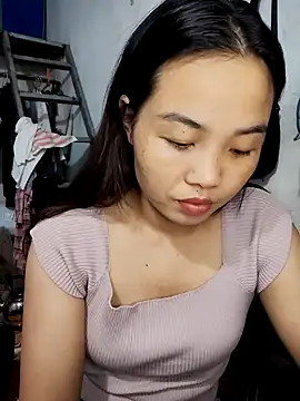Snapshot of pusi_xinh chatting on October 21, 2025, 5:12 pm pusi xinh online show from October 21, 2025, 5:12 pm