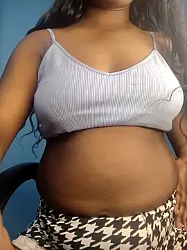 Snapshot of Lovely_Payal chatting on October 15, 2025, 8:39 pm Lovely Payal online show from October 15, 2025, 8:39 pm