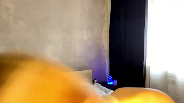 Kate mikki online show from October 24, 2025, 4:33 am