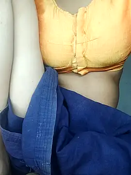Cute Dolly89 online show from October 17, 2025, 5:48 pm
