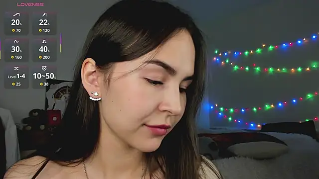 Snapshot of LionKierra chatting on December 18, 2025, 4:06 am LionKierra online show from December 18, 2025, 4:06 am