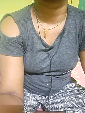 Snapshot of tamil_kanaka chatting on May 17, 2026, 3:12 pm tamil kanaka online show from May 17, 2026, 3:12 pm