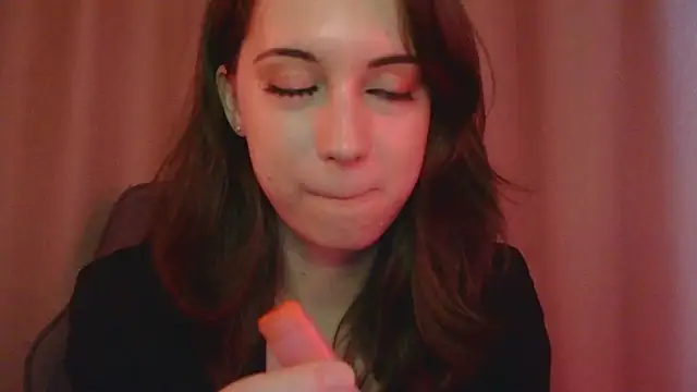 VeraLush online show from November 26, 2025, 12:16 pm