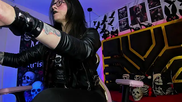 Snapshot of Evangelinejoness_ chatting on December 14, 2025, 11:38 am Evangelinejoness online show from December 14, 2025, 11:38 am