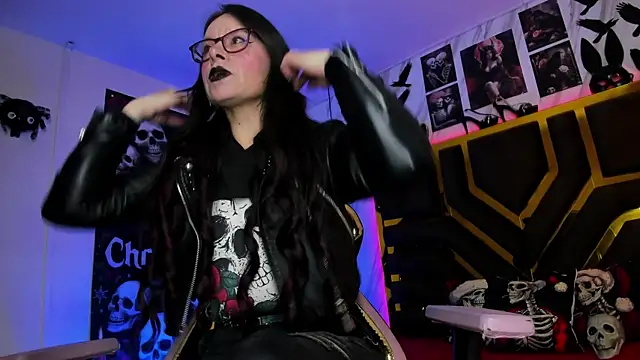 Snapshot of Evangelinejoness_ chatting on December 16, 2025, 11:36 am Evangelinejoness online show from December 16, 2025, 11:36 am