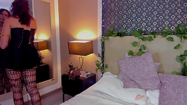 GabrielaBali online show from November 1, 2025, 1:23 am