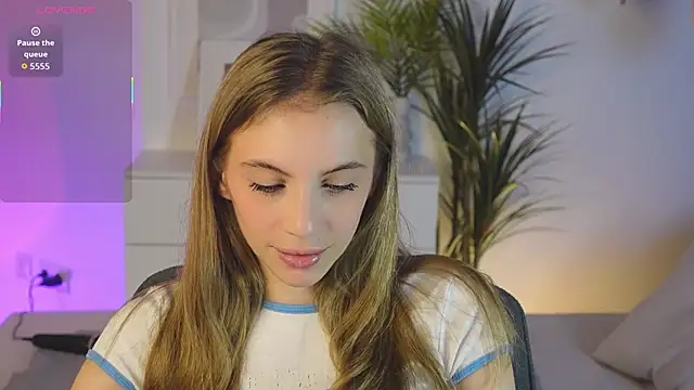 mia silkk online show from November 12, 2025, 6:17 am