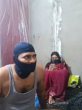 Snapshot of Yourchuddakadbhabhi chatting on August 5, 2026, 5:18 pm Yourchuddakadbhabhi online show from August 5, 2026, 5:18 pm