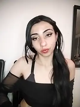 Miha sophia online show from October 17, 2025, 5:22 am