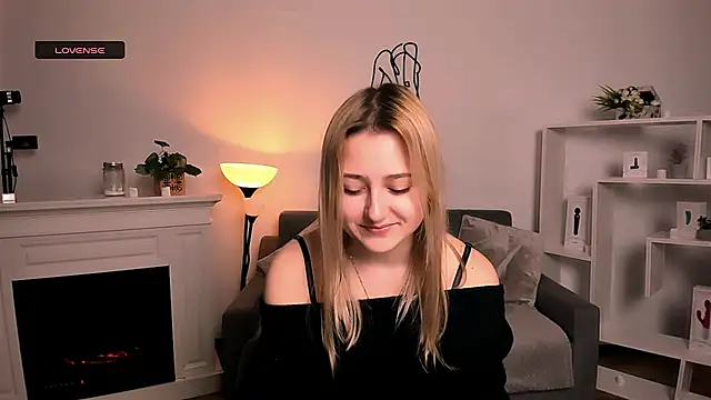 Lulu   Moon online show from April 9, 2026, 8:59 pm