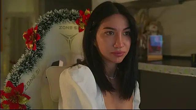 Snapshot of LeoBamble chatting on December 14, 2025, 5:29 pm LeoBamble online show from December 14, 2025, 5:29 pm