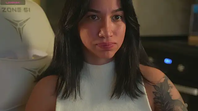 Snapshot of LeoBamble chatting on October 14, 2025, 4:18 pm LeoBamble online show from October 14, 2025, 4:18 pm