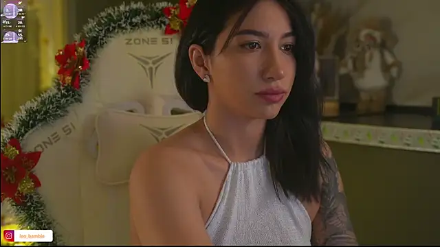 Snapshot of LeoBamble chatting on December 5, 2025, 5:11 pm LeoBamble online show from December 5, 2025, 5:11 pm