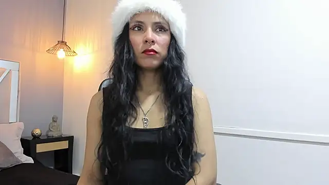 Maite black online show from November 27, 2025, 2:45 am